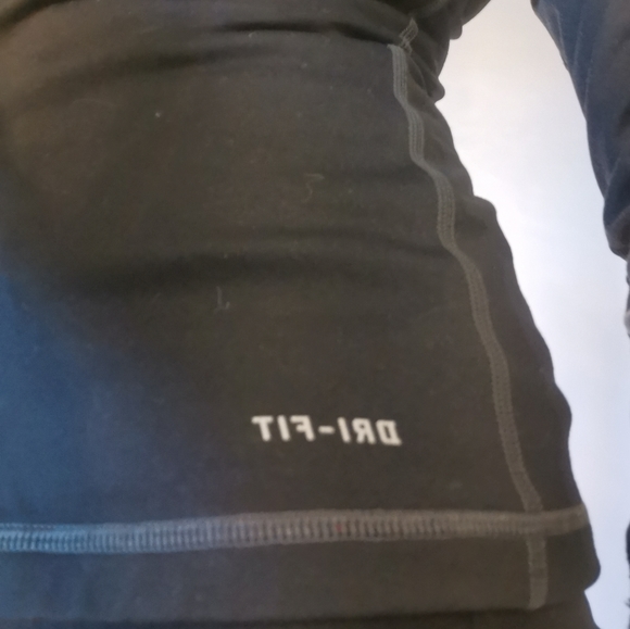 Nike active long sleeve top - Picture 5 of 14